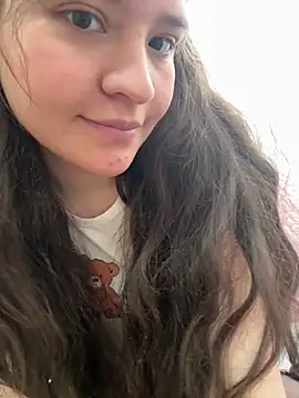 Emilyybennet  online show from June 5, 6:58 pm