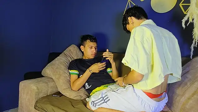 spicy adonhis online show from April 25, 1:41 pm