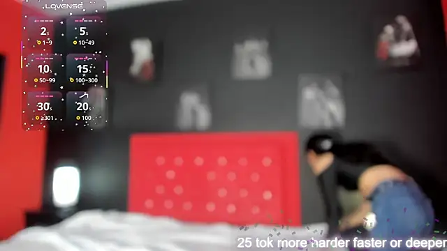 lilyth adam online show from March 28, 7:35 pm