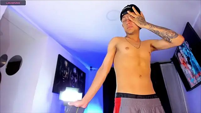  Mia Pink  online show from March 15, 2:13 am