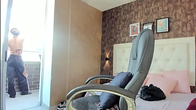 sweet  vanessa1 online show from May 24, 9:14 pm