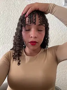 Yasmin777  online show from March 2, 8:04 pm