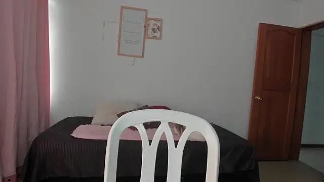 Ana  Pink online show from March 31, 10:32 pm