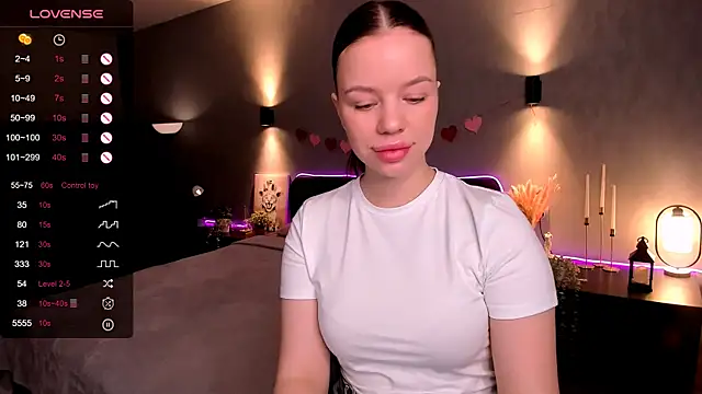 marydreams  online show from March 29, 2:43 am