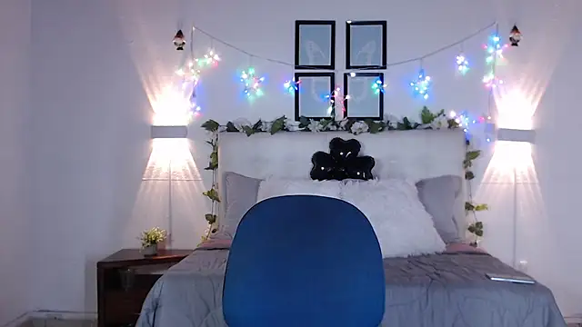 Megan 05  online show from March 9, 7:06 pm