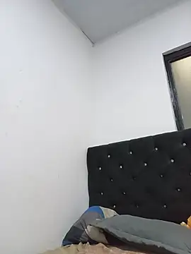 amelie sex online show from May 27, 10:40 pm