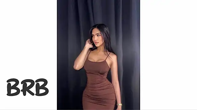 KhendraBrown online show from March 9, 1:25 pm