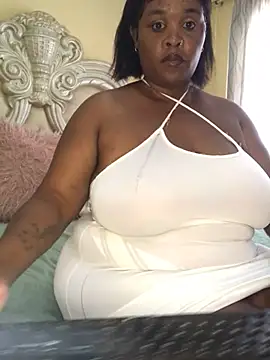 KINKYBOOTI22 online show from March 26, 9:33 am