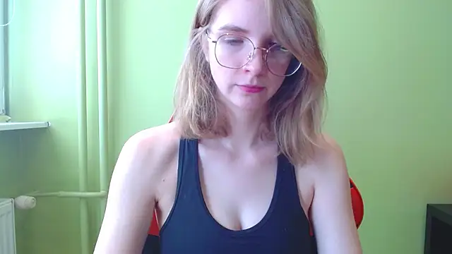 juicyPenny online show from April 12, 8:06 am