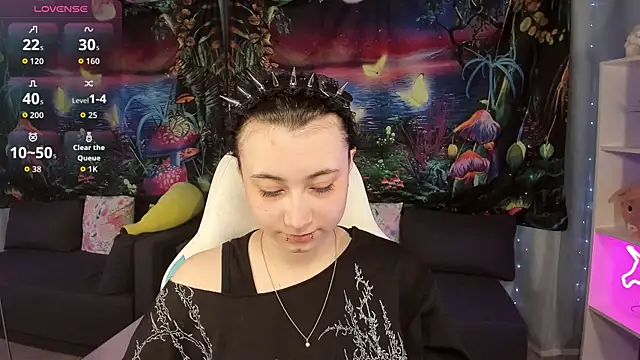 ClaraParks online show from April 5, 7:46 pm