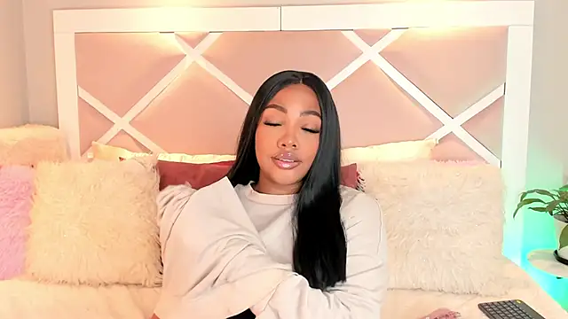 CarolinaSommerr online show from December 2, 2:57 am