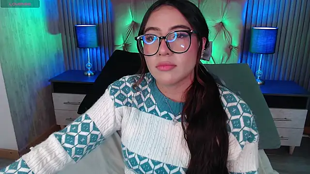 Bonnali lune online show from December 4, 10:32 pm