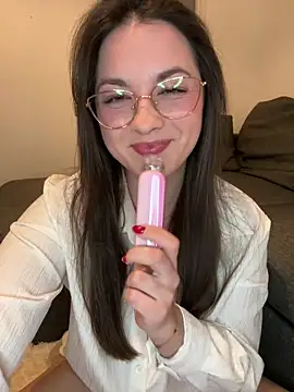 liloush   online show from March 17, 9:19 pm