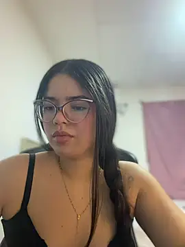 Valentina2390 online show from June 29, 2:51 am