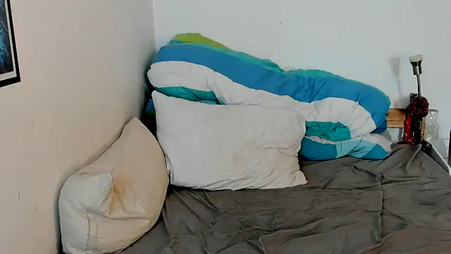 FrauMueller online show from March 15, 9:00 am