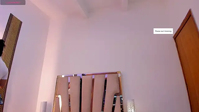 Elowen Clark online show from April 15, 7:25 pm