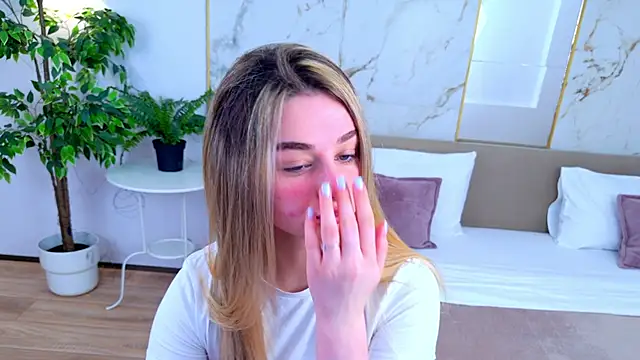 SweetyLicky online show from March 29, 4:06 pm