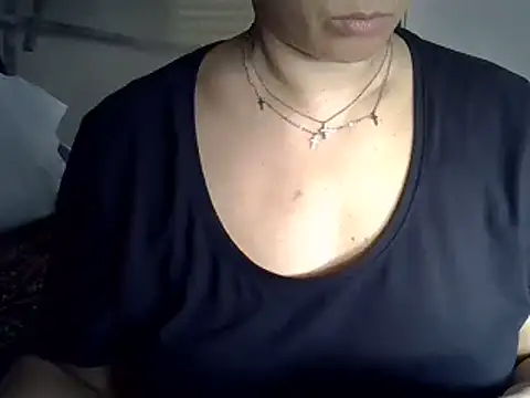 ITALIANASISIXX online show from July 23, 5:48 am