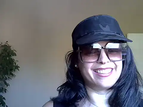ITALIANASISIXX online show from June 13, 2:36 pm