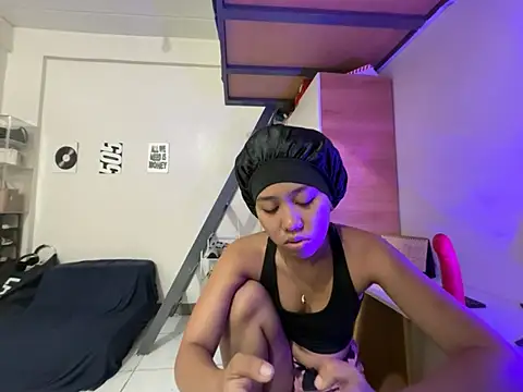 PinayLina18 online show from July 28, 9:29 am