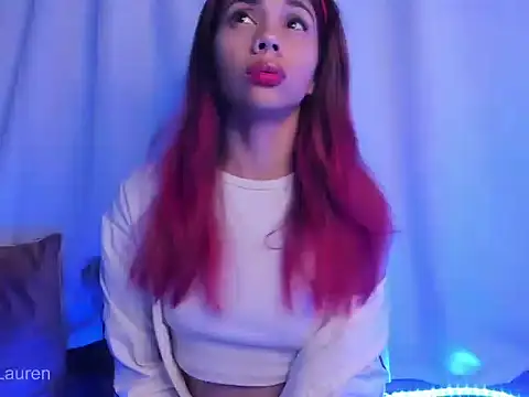 Laurenn 2 online show from October 29, 3:22 am