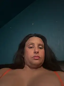 Angelaarayexx online show from April 30, 1:16 pm