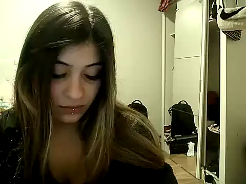 Becca B online show from May 19, 9:33 pm