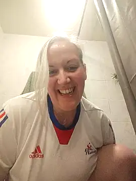 Feelineducentre online show from March 13, 5:58 pm