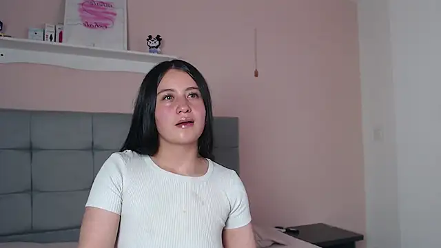 Zaaida  online show from April 20, 5:49 pm