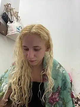 Bruna551 online show from March 13, 4:25 am