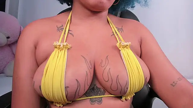 momo ayasse online show from April 17, 3:52 am