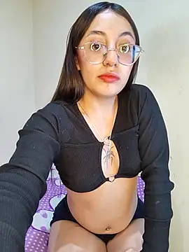 StefaniaFoxx  online show from April 28, 6:39 am