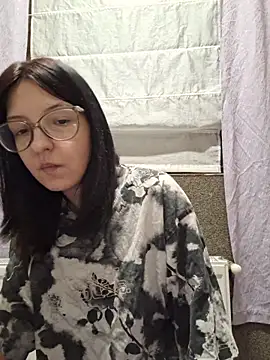 AllexyAle online show from April 18, 10:20 pm