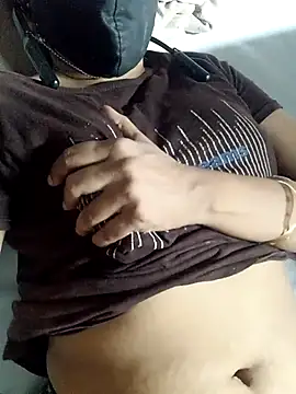 Taitanic143 online show from September 21, 8:40 pm