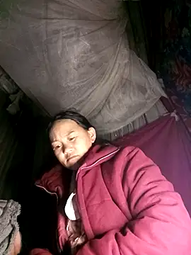 MaiHoa69 online show from March 12, 10:23 pm