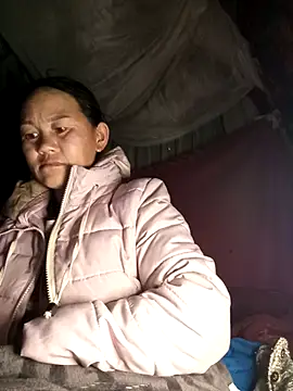 MaiHoa69 online show from March 11, 9:50 pm