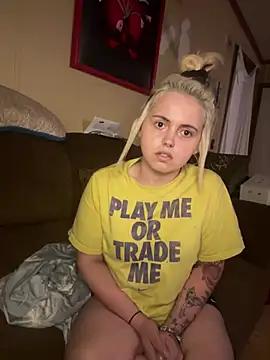 JuicyExxxperience online show from March 27, 10:38 am