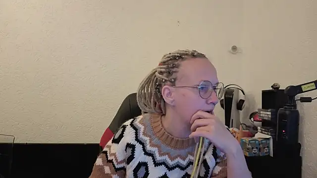 lisa yummi online show from April 16, 3:29 am