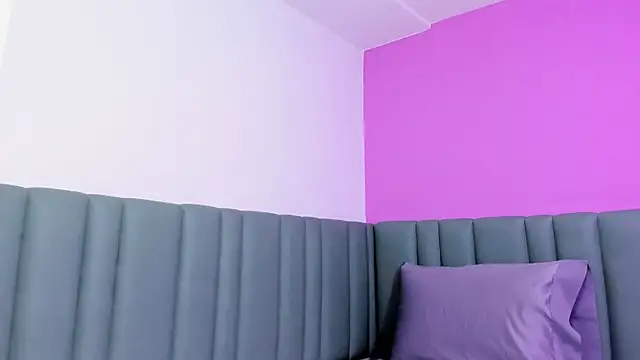 catalina jolie online show from April 18, 12:57 am