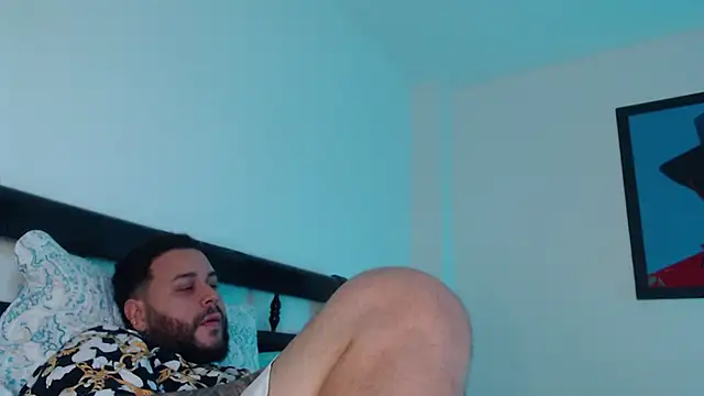 lucyymaximo online show from April 10, 10:49 pm