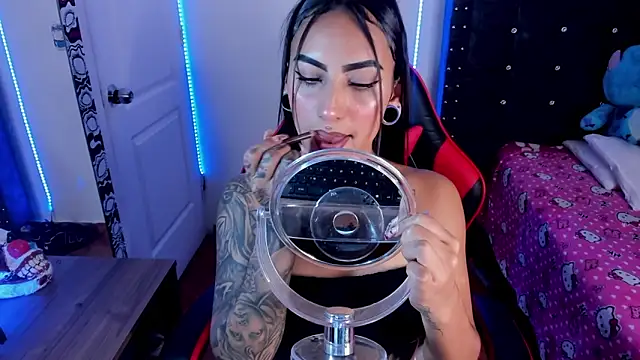 Samanthademonx20  online show from April 7, 7:10 am