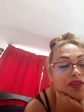 Lady 16 online show from March 27, 5:02 pm