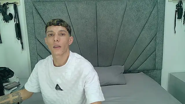 ZafiroAndFlynn online show from July 9, 2:36 am