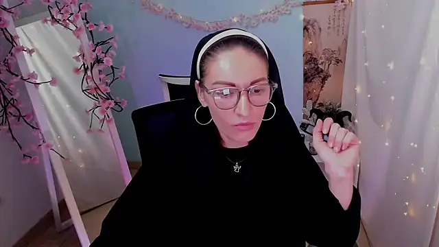 Aurora Loveu online show from April 23, 1:57 pm