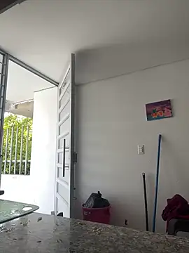 larsonbeverly online show from February 3, 7:18 pm