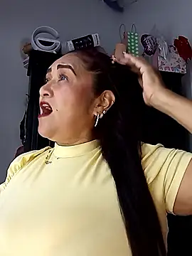 linda luna29 online show from January 17, 2:30 am