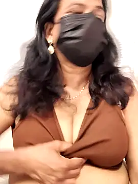 mallu-lover online show from May 21, 8:45 am