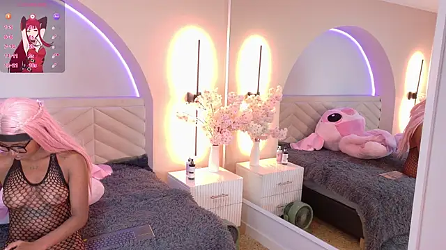 amy miller1 online show from April 11, 7:17 pm