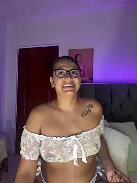 ema zoe online show from May 16, 1:30 am