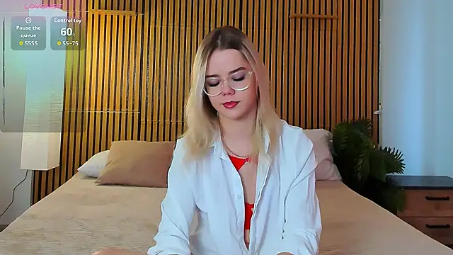 PrincessSlay online show from April 8, 5:42 am